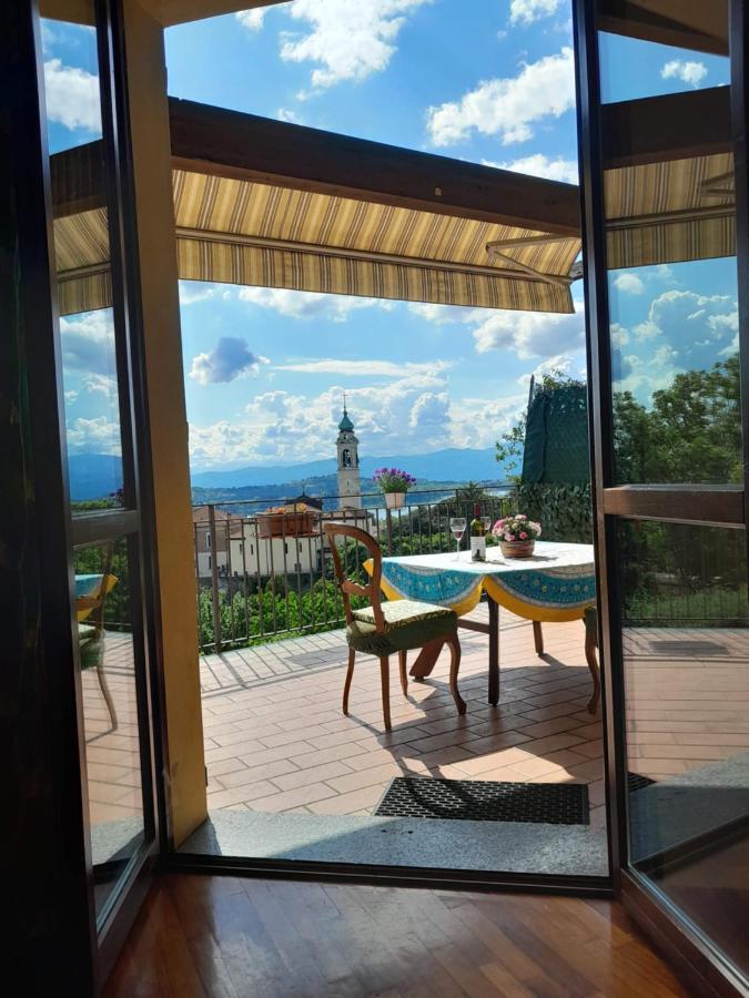 Ferienwohnung Tramonto Al Lago Gavirate Exterior foto