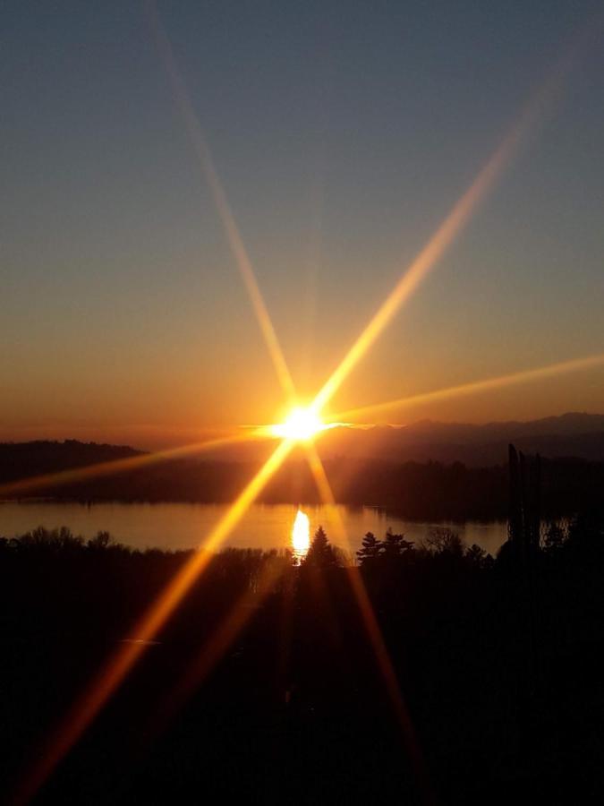 Ferienwohnung Tramonto Al Lago Gavirate Exterior foto