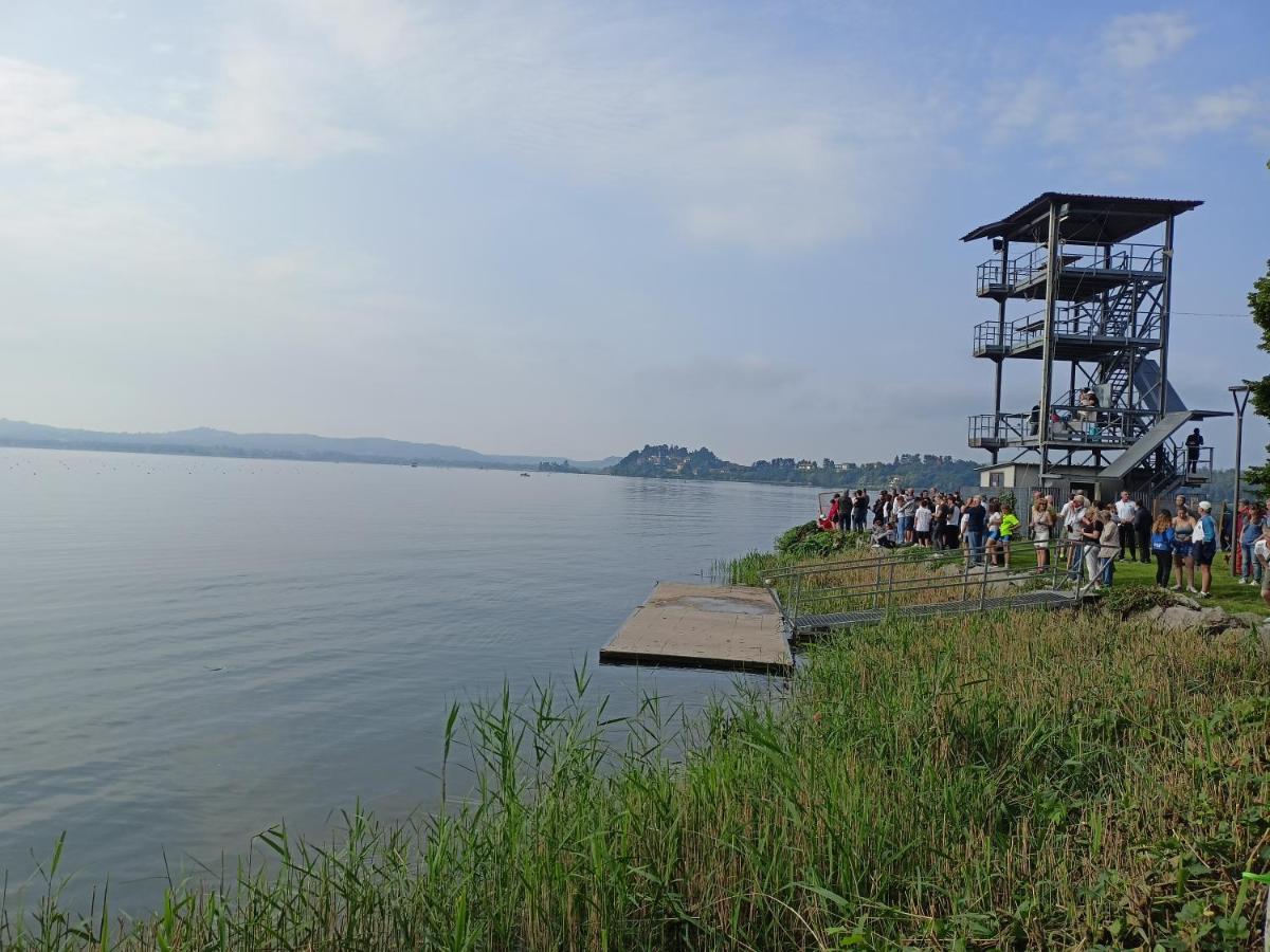 Ferienwohnung Tramonto Al Lago Gavirate Exterior foto