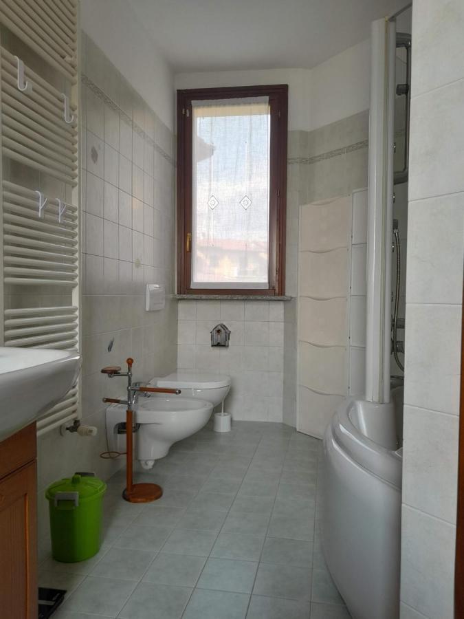 Ferienwohnung Tramonto Al Lago Gavirate Exterior foto