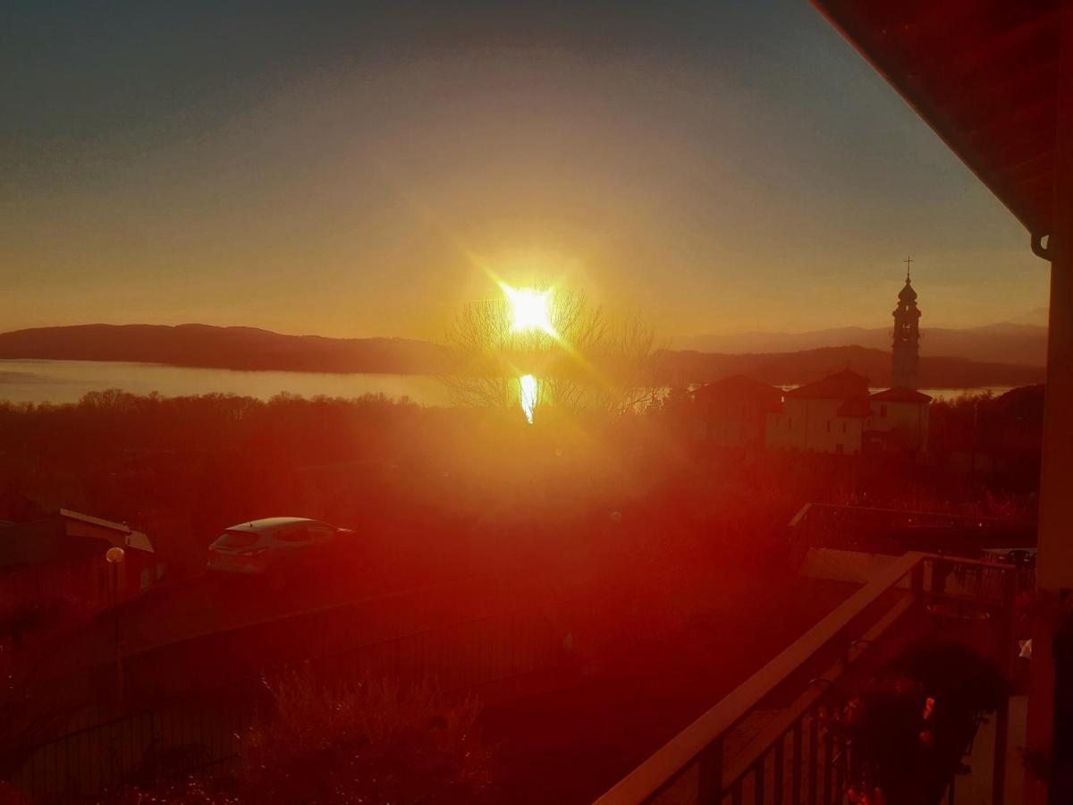 Ferienwohnung Tramonto Al Lago Gavirate Exterior foto